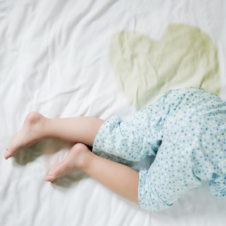 Bettnässen bei Kindern – Diagnose, Ursachen und Behandlung