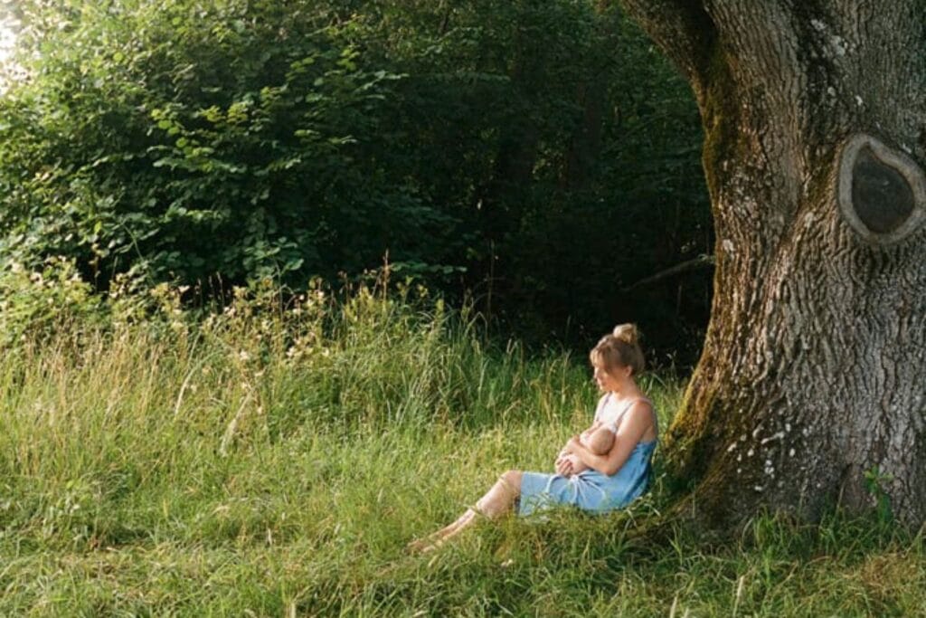 Aufnahme von Jacqueline Krause-Blouin mit ihrem Baby - Adieu, du beschützte Babyzeit