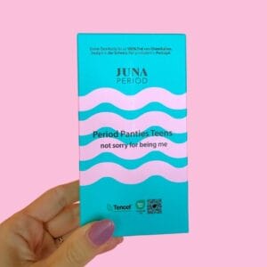 Die Teen Period Panty von Juna ist die ideale, nachhaltige Menstruationsunterwäsche für junge Menschen – aus weichem Lyocell, besonders saugstark und perfekt bei starker Periode.