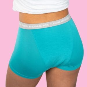 Die Teen Period Panty von Juna ist die ideale, nachhaltige Menstruationsunterwäsche für junge Menschen – aus weichem Lyocell, besonders saugstark und perfekt bei starker Periode.