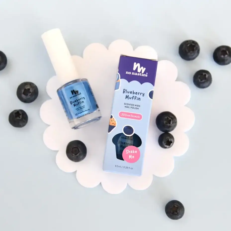 Dieser Nagellack ist nicht nur ein absoluter Hit für die Mini-Maniküren, sondern auch für dich als Elternteil eine Erleichterung!