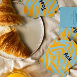 Bringt frischen Wind in eure Beziehung – mit ehrlichen Fragen, die zum Reden, Lachen und Nachdenken anregen, stärkt ihr eure Verbindung im Alltag auf ganz natürliche Weise.