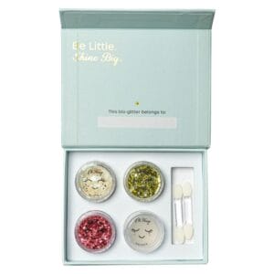 Bio Glitzer von Oh Flossy – sicher für Kinder, pflanzenbasiert und biologisch abbaubar. Perfekt für kreative Schminklooks & Kinderpartys. Passt ideal zu Face Paint & Badebomben.
