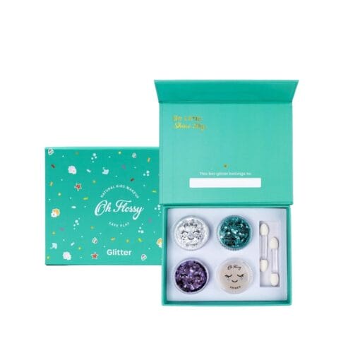 Bio Glitzer von Oh Flossy – sicher für Kinder, pflanzenbasiert und biologisch abbaubar. Perfekt für kreative Schminklooks & Kinderpartys. Passt ideal zu Face Paint & Badebomben.