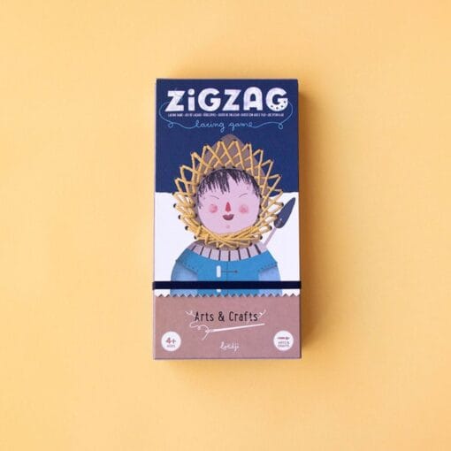 Activity Games ab 4 Jahren – Kreative Beschäftigung für Kinder mit Fädel- und Sticker-Spielen, die Konzentration und Fingerfertigkeit fördern.