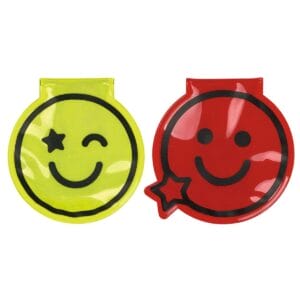 LED-Magnetclips in Rot oder Grün, einfach an Rucksack oder Kleidung klemmen und auf Schulweg oder Spaziergang besser sichtbar sein.