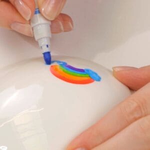 Kreatives Bastelset für Kinder: Mit dem Doodle N Dip eigene Zeichnungen zum Leben erwecken, schwimmen lassen und eintauchen – perfekt für Regentage und kreative Stunden.