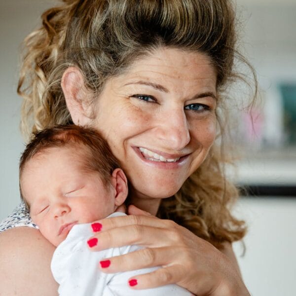 Lino im Arm, Ennio im Herzen – Regenbogenbaby für Barbara