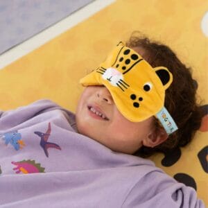 Augenmasken für Kinder 🦁🦄 – weich, bequem und fantasievoll. Ideal für Schlaf, Ruhe oder Yoga-Momente.