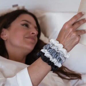 Scunchies aus Seide von Emyli's Pillow