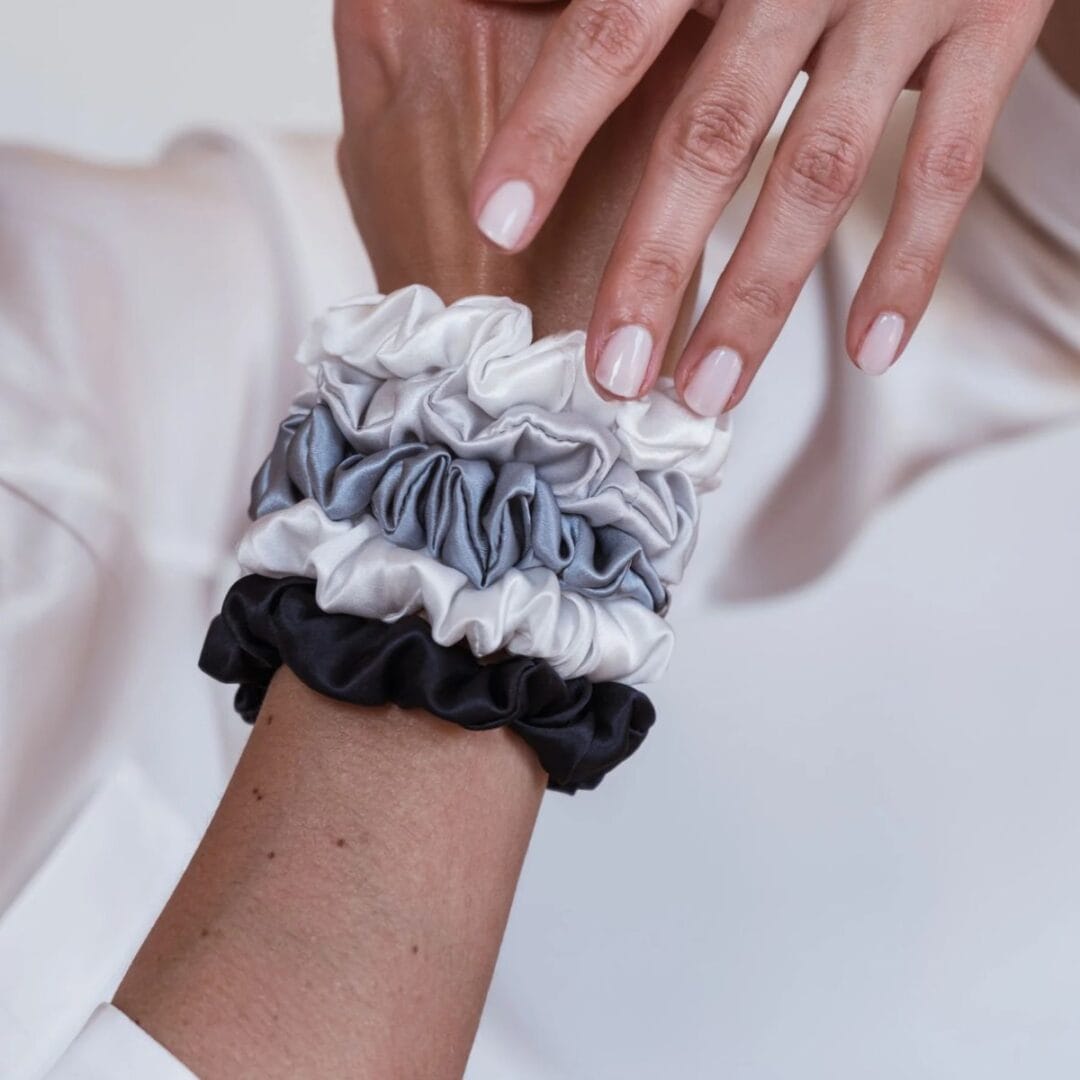 Scunchies aus Seide von Emyli's Pillow