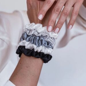 Scunchies aus Seide von Emyli's Pillow