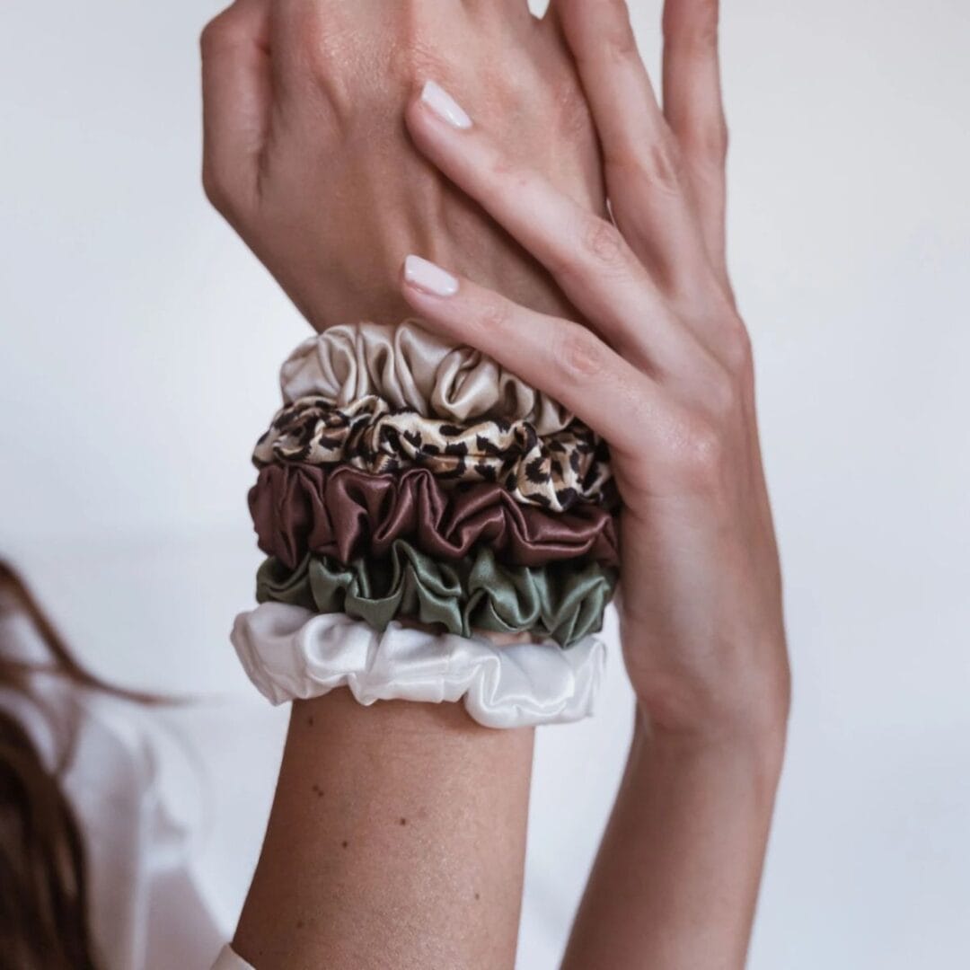 Scunchies aus Seide von Emyli's Pillow