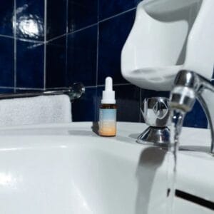 Das Orgasmusöl Goldene Lust ist gemacht für höhere Erregung, intensivere Gefühle und tiefere Entspannung.