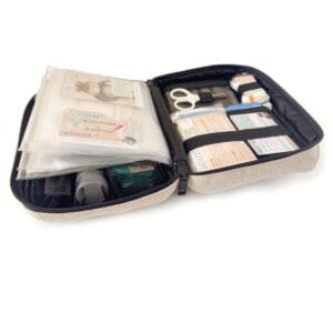 Das Notfallset für Kinder von chlini Helde beinhaltet alles, was es zur Erstversorgung von Wunden braucht.