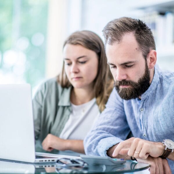 In 5 Schritten zu finanzieller Transparenz in der Beziehung