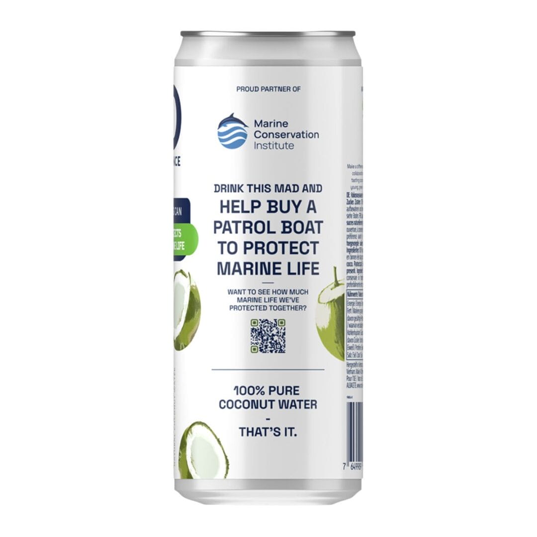 Pures Kokoswasser von MAD ist die Wahl, um im Sommer hydriert zu bleiben.