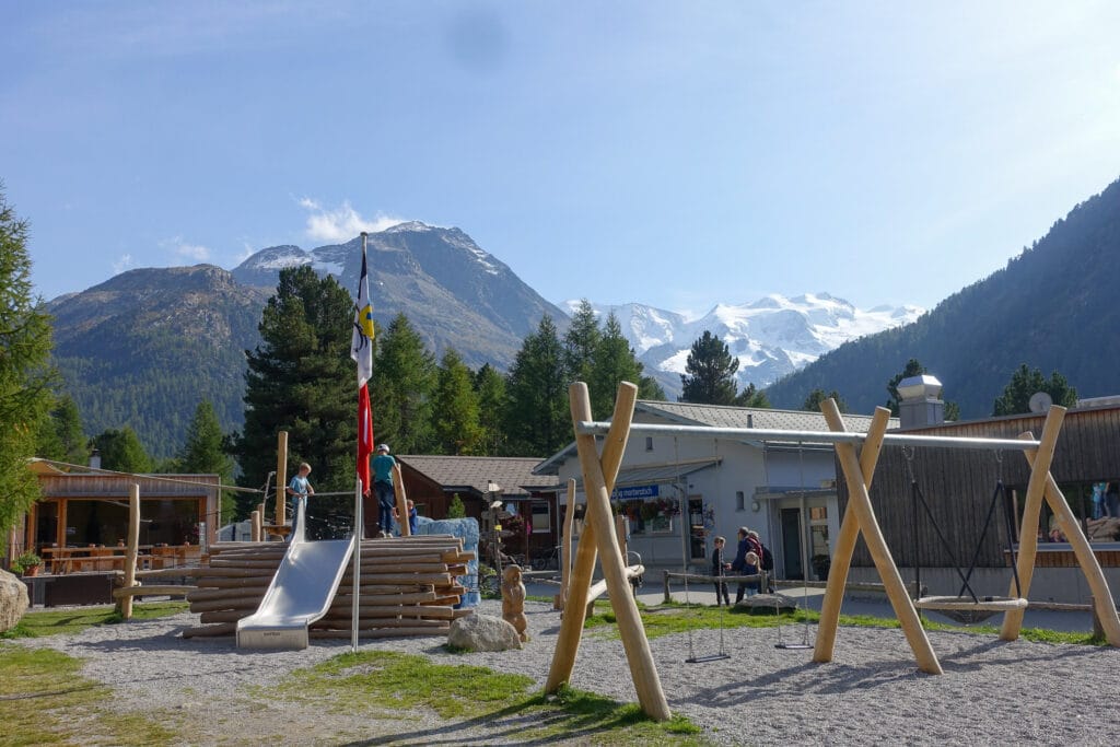 Spielplatz beim Camping Morteratsch. Die besten Campingplätze für Familien – unsere Empfehlungen