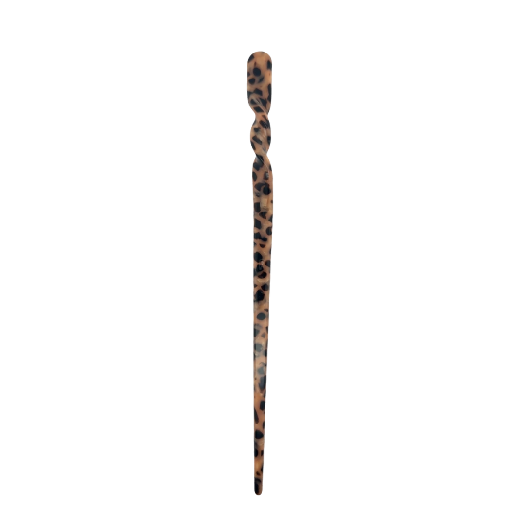 Elegante Haarnadel aus 5 mm dickem Acetat mit Twist-Ende für Chignon und Dutt – hält zuverlässig, ohne an den Haaren zu ziehen. In vier Farben erhältlich.