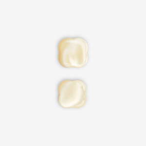 Ohrstecker Core Pearl aus 316L Chirurgenstahl und Cellulose-Acetat – wasserfest, nickelfrei, hautfreundlich. Jedes Paar ein kleines Unikat.