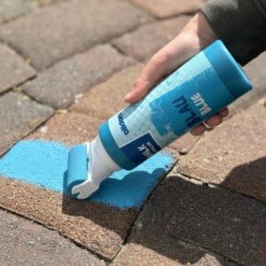 Kreideroller 6er-Set von alldoro: 6 Farbrollen à 250 ml für kleckerfreien Malspass draussen. Ab 3 Jahren, ideal für Terrasse, Gehweg & Garten.
