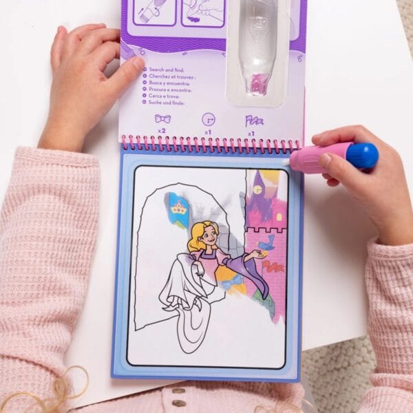 Wasser statt Farbe: Das Wassermalbuch von Melissa & Doug lässt Bilder erscheinen und wieder verschwinden – wiederverwendbar, für unterwegs, ab 3 Jahren.
